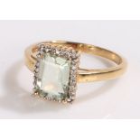 9 carat gold ring, set with light green and clear paste, ring size N, 2.2g