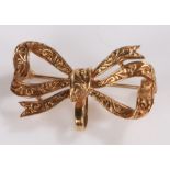 9 carat gold brooch in the form of a tied bow, 3.5g