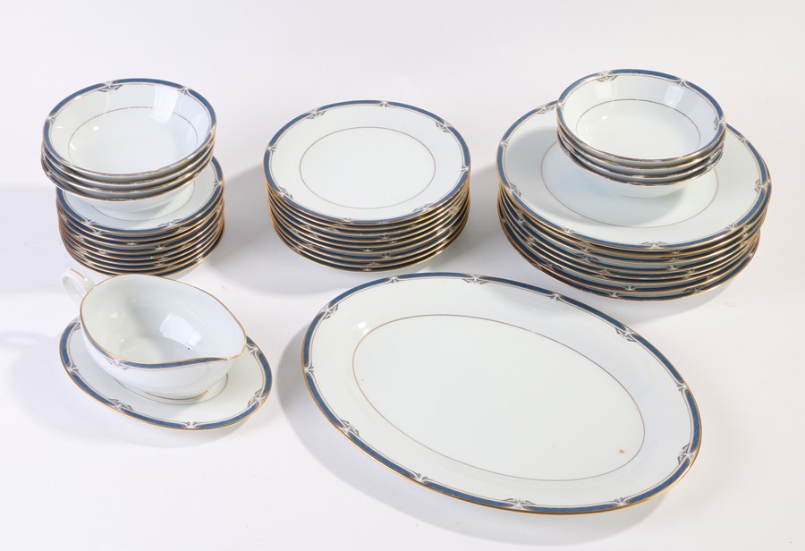 Noritake Impression pattern dinner service, to include oval meat plate, sauce boat and stand,