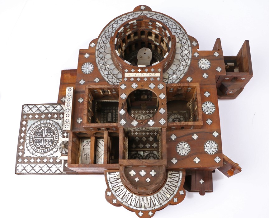 Rare 17th Century model of the Church of the Holy Sepulcher, Jerusalem, in olivewood, intricately - Image 6 of 8