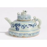 Chinese porcelain teapot, the blue and white squat teapot with a frog handle to the lid above flower