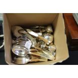 Silver plated ware, to include simulated bone handled knives and forks, tea spoons, butter knives,