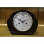 Federal oak cased mantel clock, the silvered dial with Arabic numerals, Smiths movement, 25cm wide