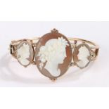 Cameo bracelet, the central oval cameo flanked by two smaller cameos decorated with profile busts,