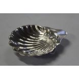 Edward VII silver shell form butter dish, Sheffield 1905, maker James Deakin & Sons, 1oz