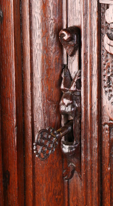 Rare 17th Century Dutch oak Keeftkast cupboard, an unusually small size, circa 1640, the deep and - Image 4 of 6