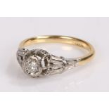 18 carat gold diamond set ring, with a central diamond to the head, ring size Q