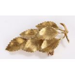 18 carat gold brooch, in the form of overlapping leaves, 7.7 grams, 47mm long