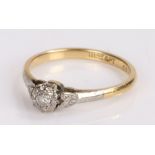 18 carat gold diamond set ring, with a round cut diamond to the head, ring size O1/2