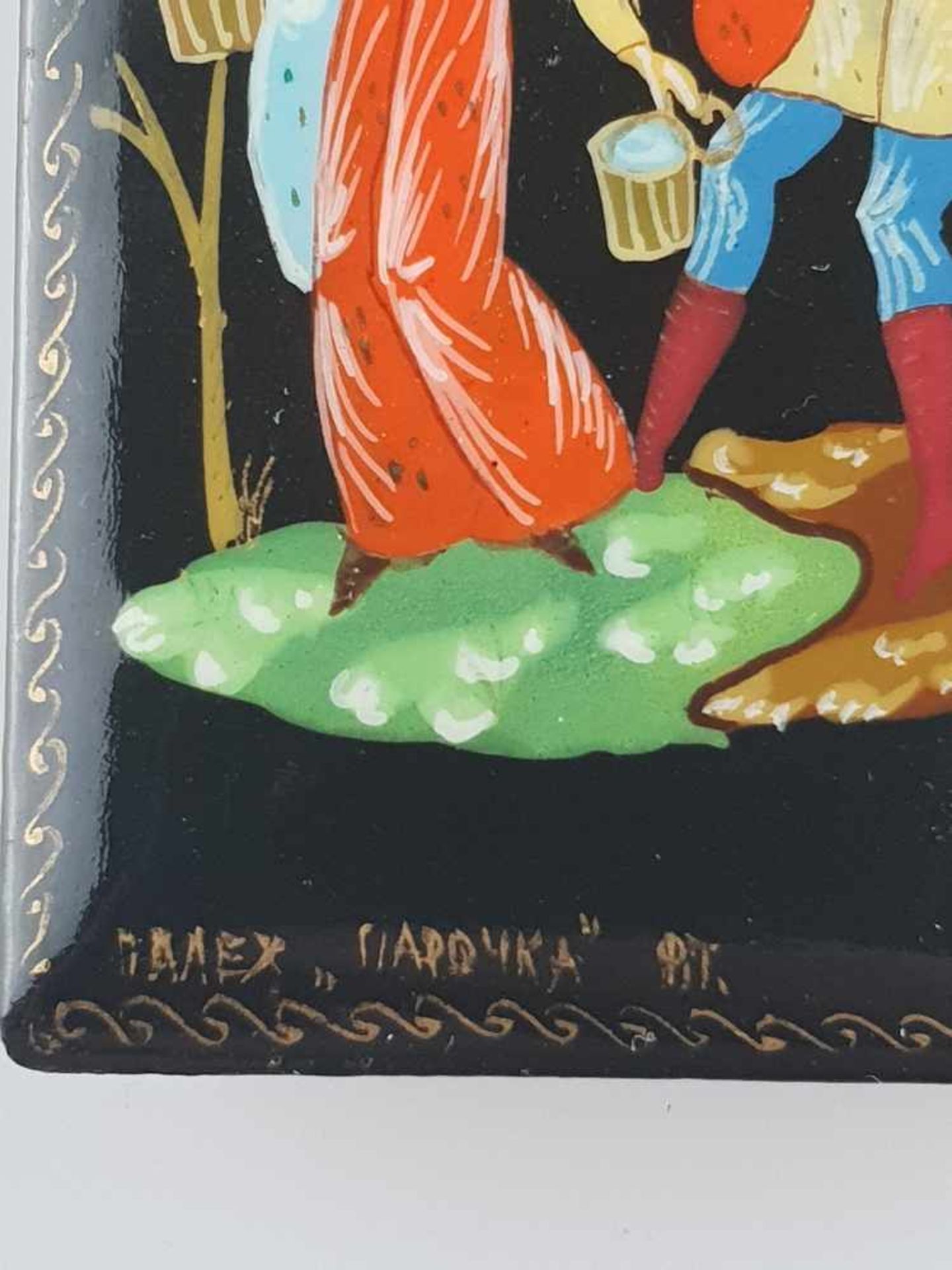 Russische Lackdose - Palech, 20. Jh., rechteckige Form, Holz, schwarz lackiert, Deckel polychrom - Bild 3 aus 5