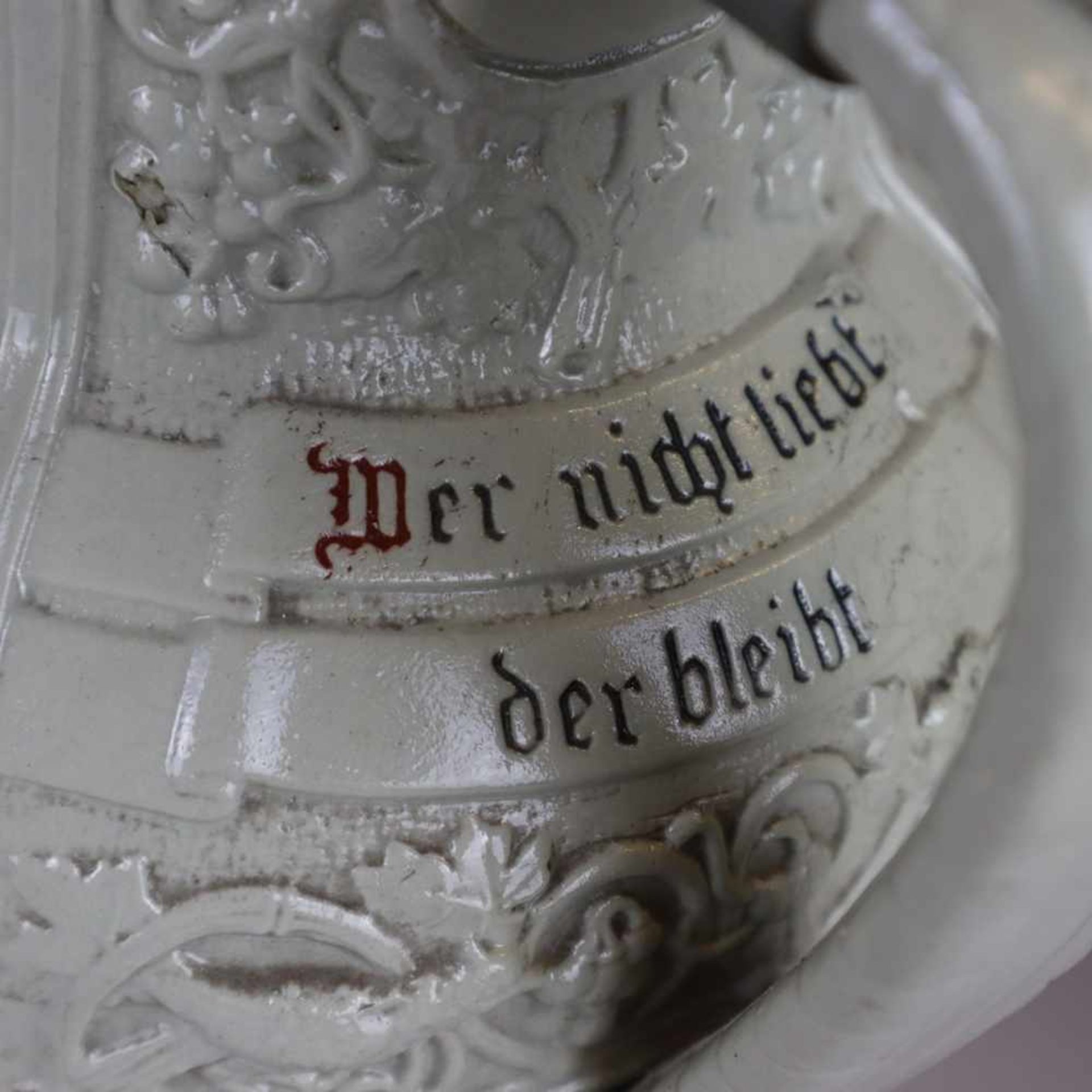 Zwei Weinkannen - Villeroy & Boch, Mettlach, 1874-1909, graues Steinzeug mit Reliefauflagen (u.a. - Bild 10 aus 13