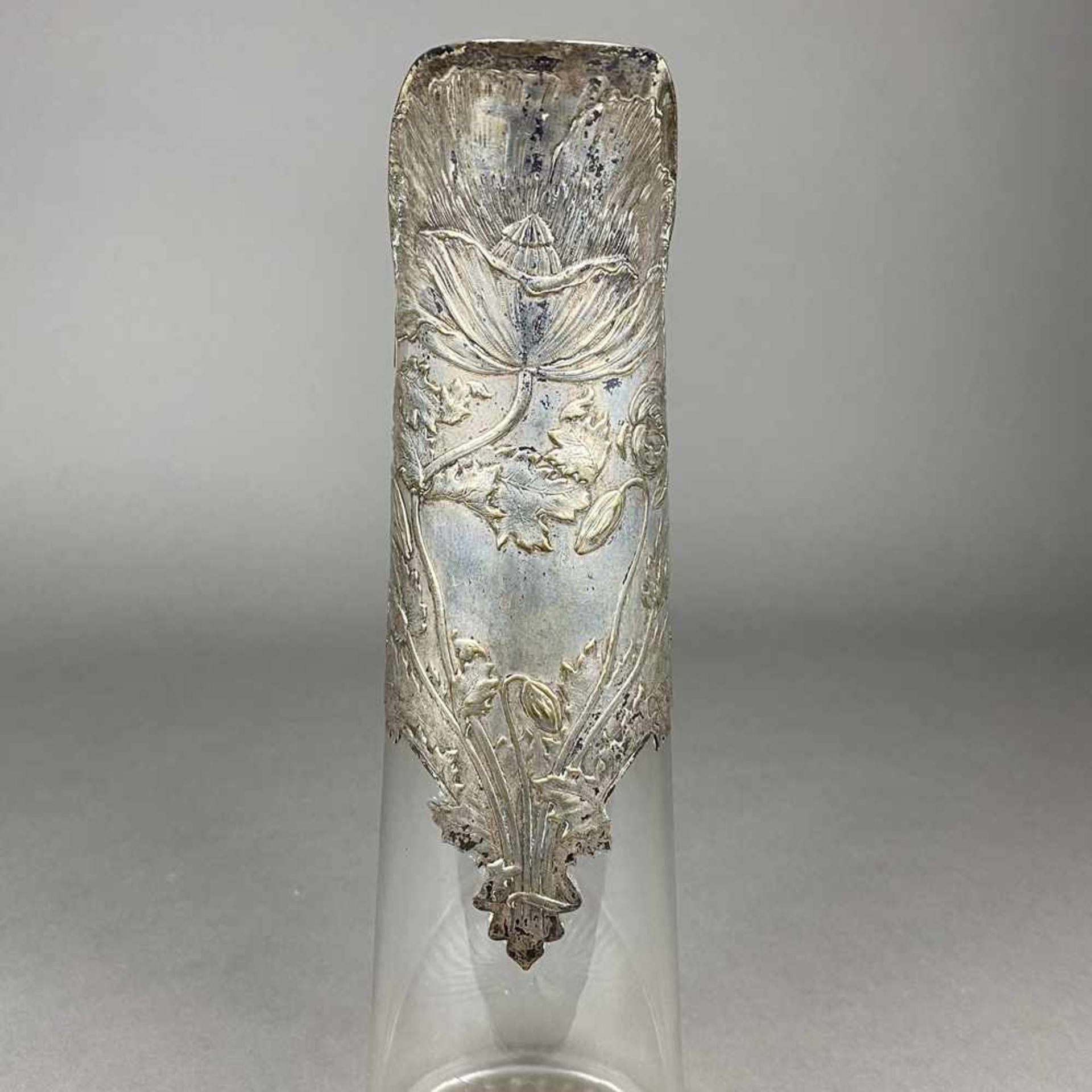Jugendstil-Karaffe - Klarglas mit Metallmontierung, hohe konische Wandung mit sternförmigem - Bild 5 aus 9