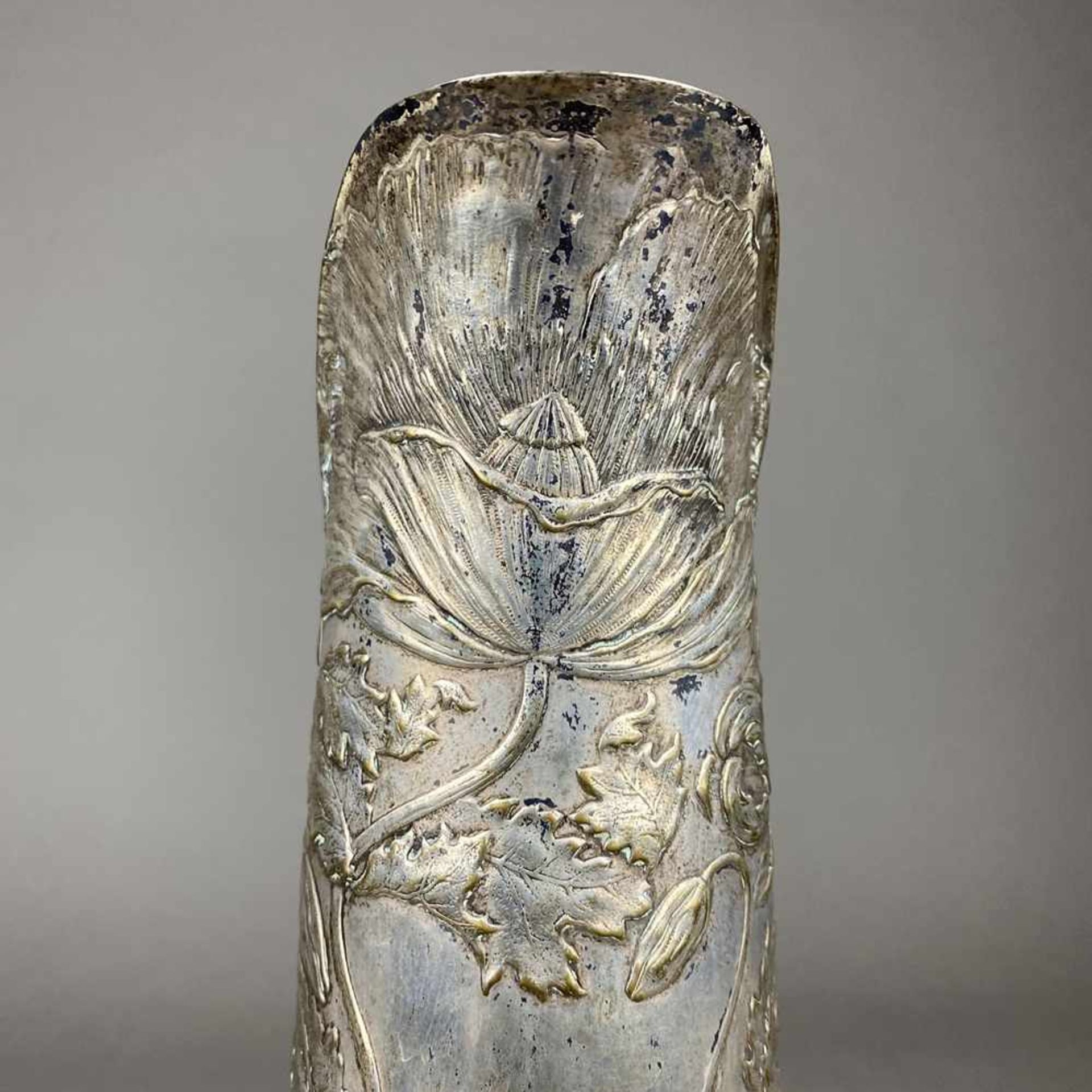Jugendstil-Karaffe - Klarglas mit Metallmontierung, hohe konische Wandung mit sternförmigem - Bild 6 aus 9