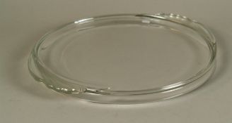 Kuchenplatte - Glas, oval mit Randdekor, Gebrauchs- und Schnittspuren, D ca. 31,5 cm