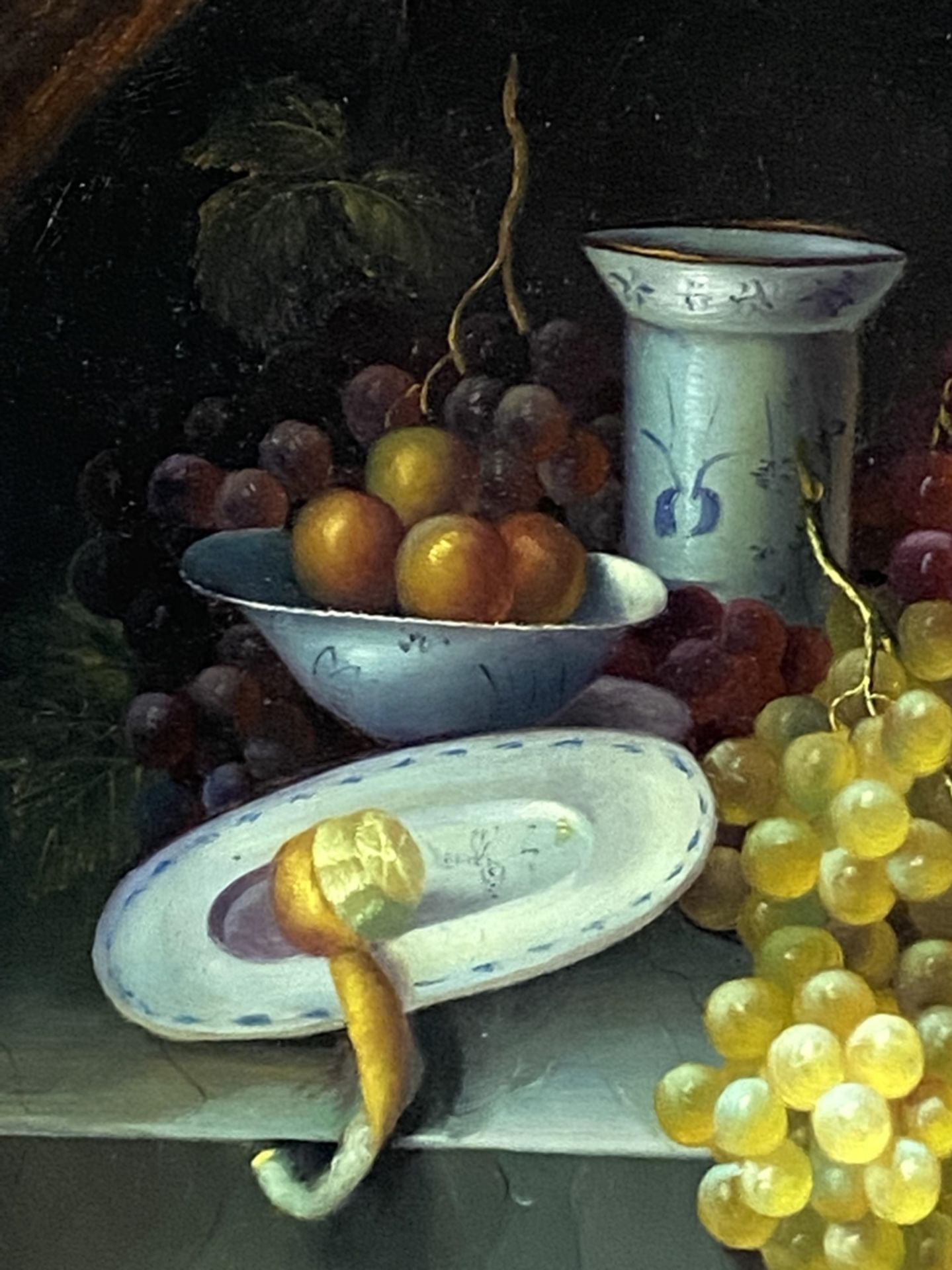 Unbekannter Künstler (20.Jh.) - Stillleben mit Früchten und Keramikgefäßen, Öl auf Platte, unten - Image 3 of 5