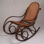 Thonet-Schaukelstuhl - geschwungenes Bugholz, gebeizt, seitlich Voluten, Sitz und Rückenlehne aus