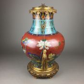 Große Cloisonné-Vasen-Tischlampe - China 19./20.Jh., Emaille-Cloisonné auf Metall mit reliefierter