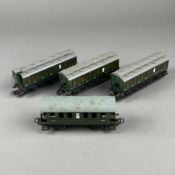 Konvolut Märklin Eisenbahn Personenwagen - 2x 4004 Abteilwagen, 1x 4005 Abteilwagen mit