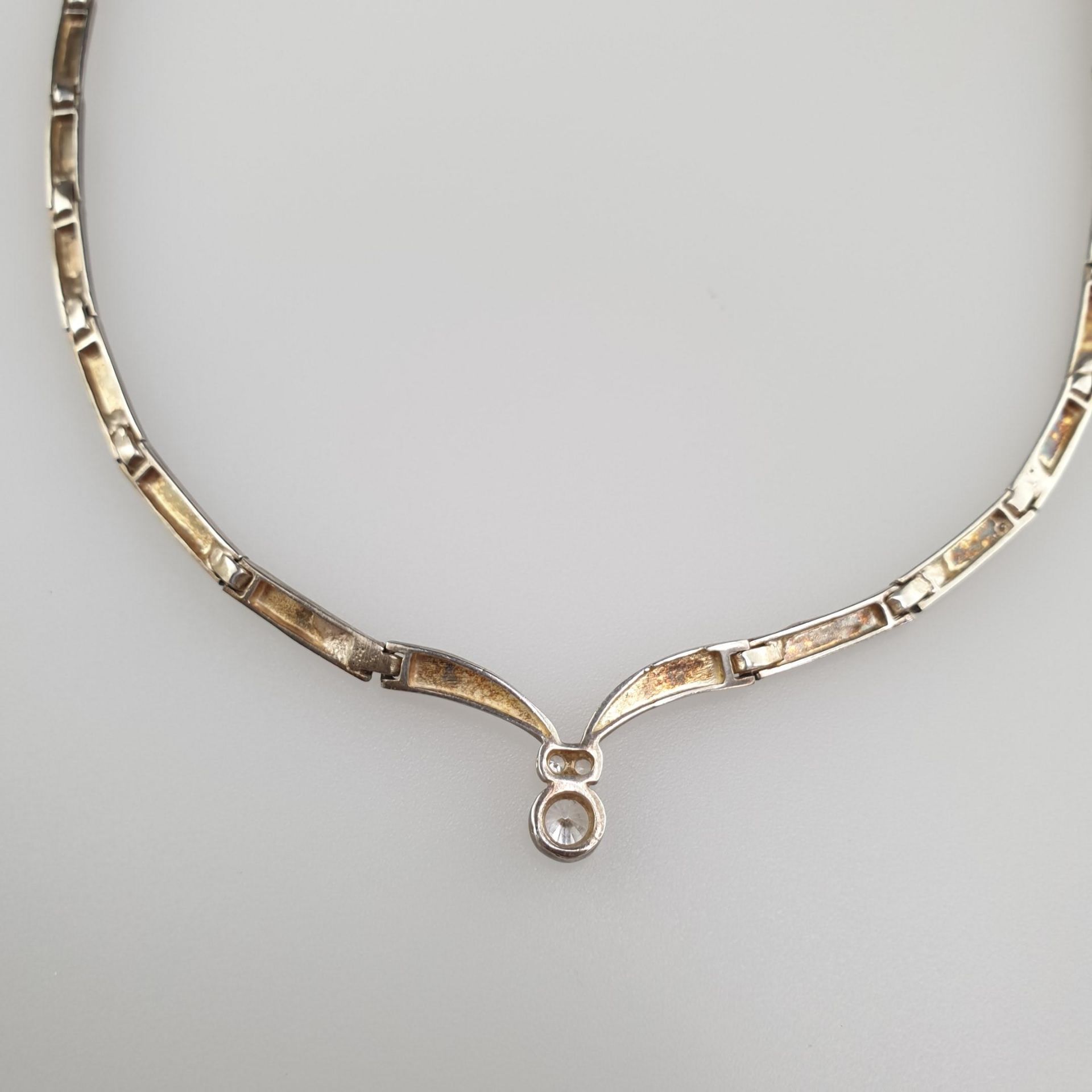 Silbercollier - 925er Silber, gestempelt, aus 27 beweglichen Gliedern, zentrale pfeilförmige - Bild 3 aus 4