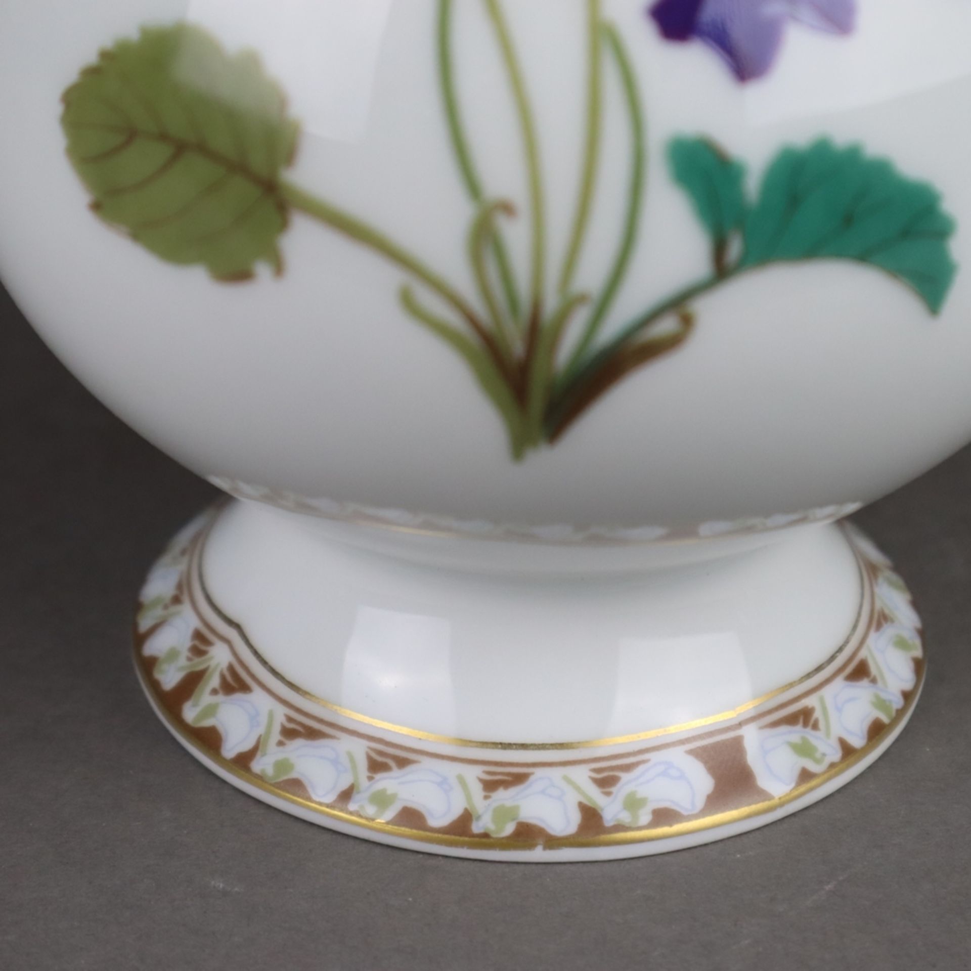 Vase - Haviland Limoges, polychromer Veilchenblumen-Dekor "Imperatrice Eugenie", Boden mit blauer - Bild 4 aus 5