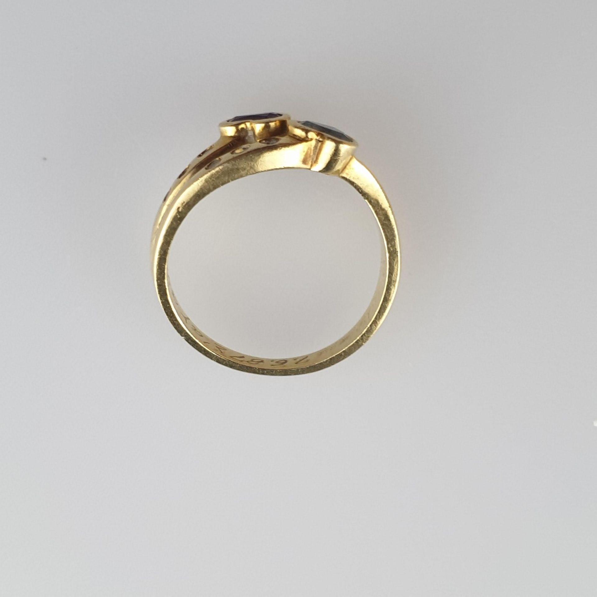 Verlobungsring - Gelbgold 750/000, gestempelt, Besatz mit 6 kleinen Diamanten sowie 1 herzförmigen - Bild 4 aus 4