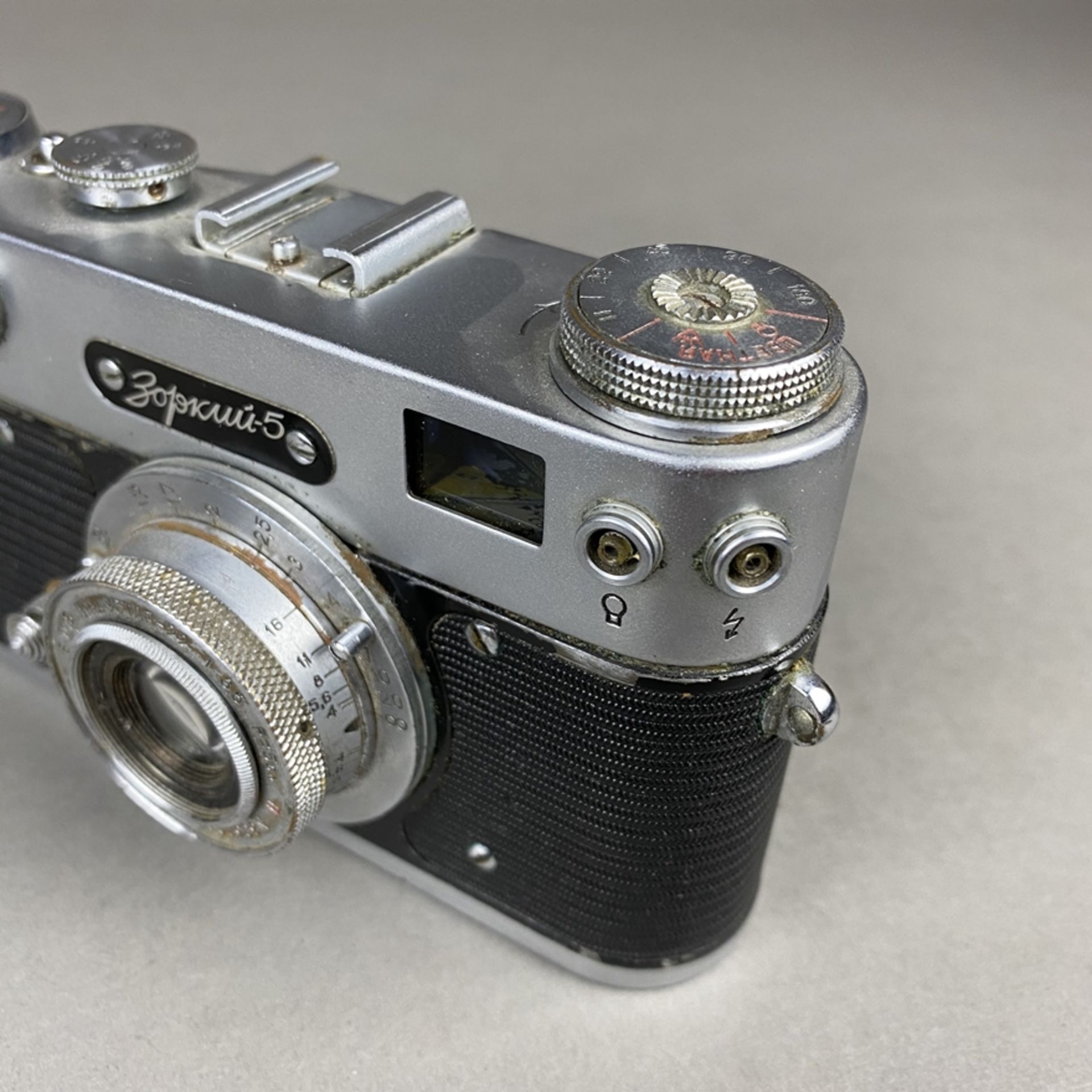 Zorki 5 - sowjetische Kleinbild-Sucherkamera, Gehäusenr. 59001972, Objektiv Industar 22, 1:35, F= - Bild 4 aus 7