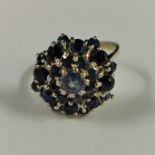 18CT GOLD & SAPPHIRE RING