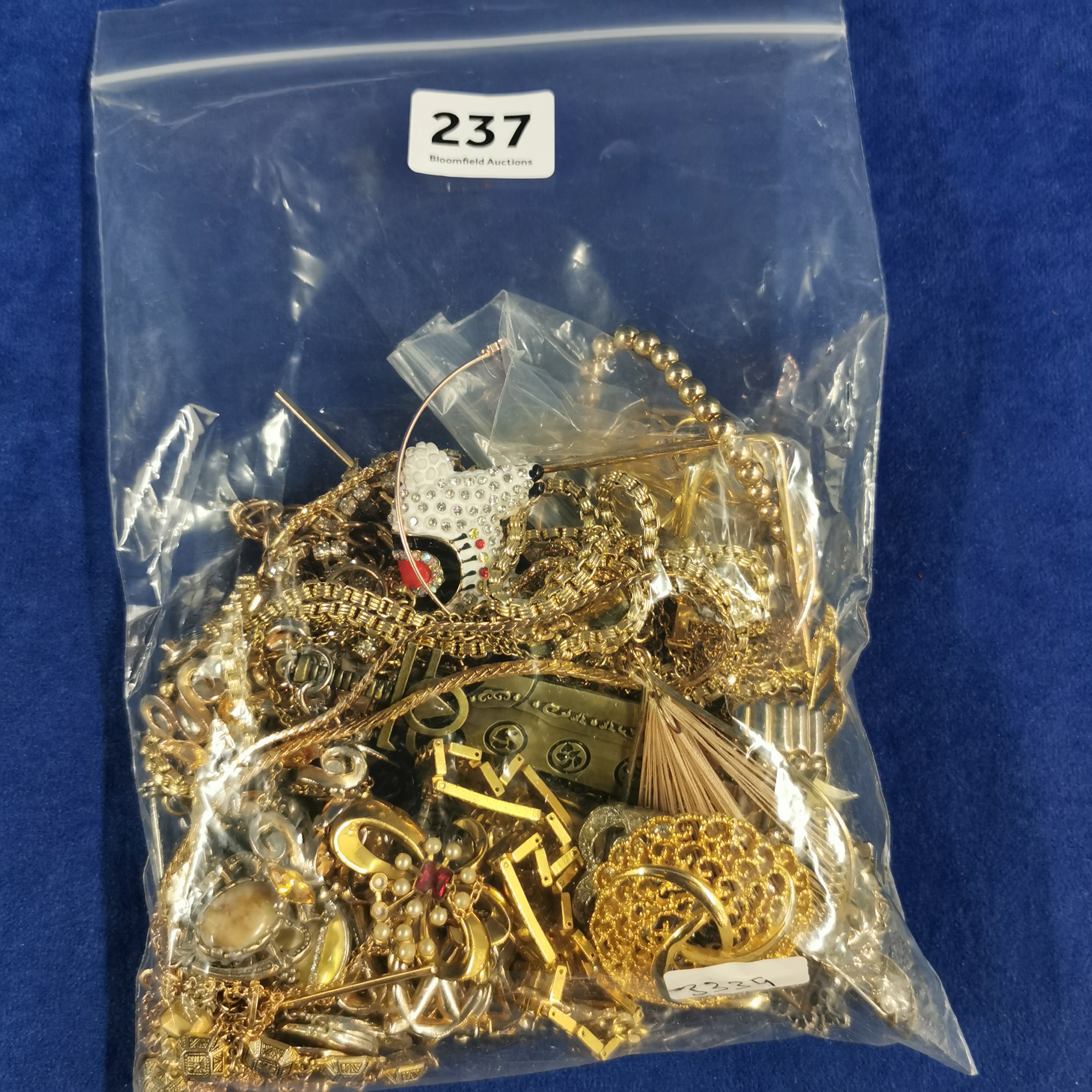 BAG OF COSTUME JEWELLERY