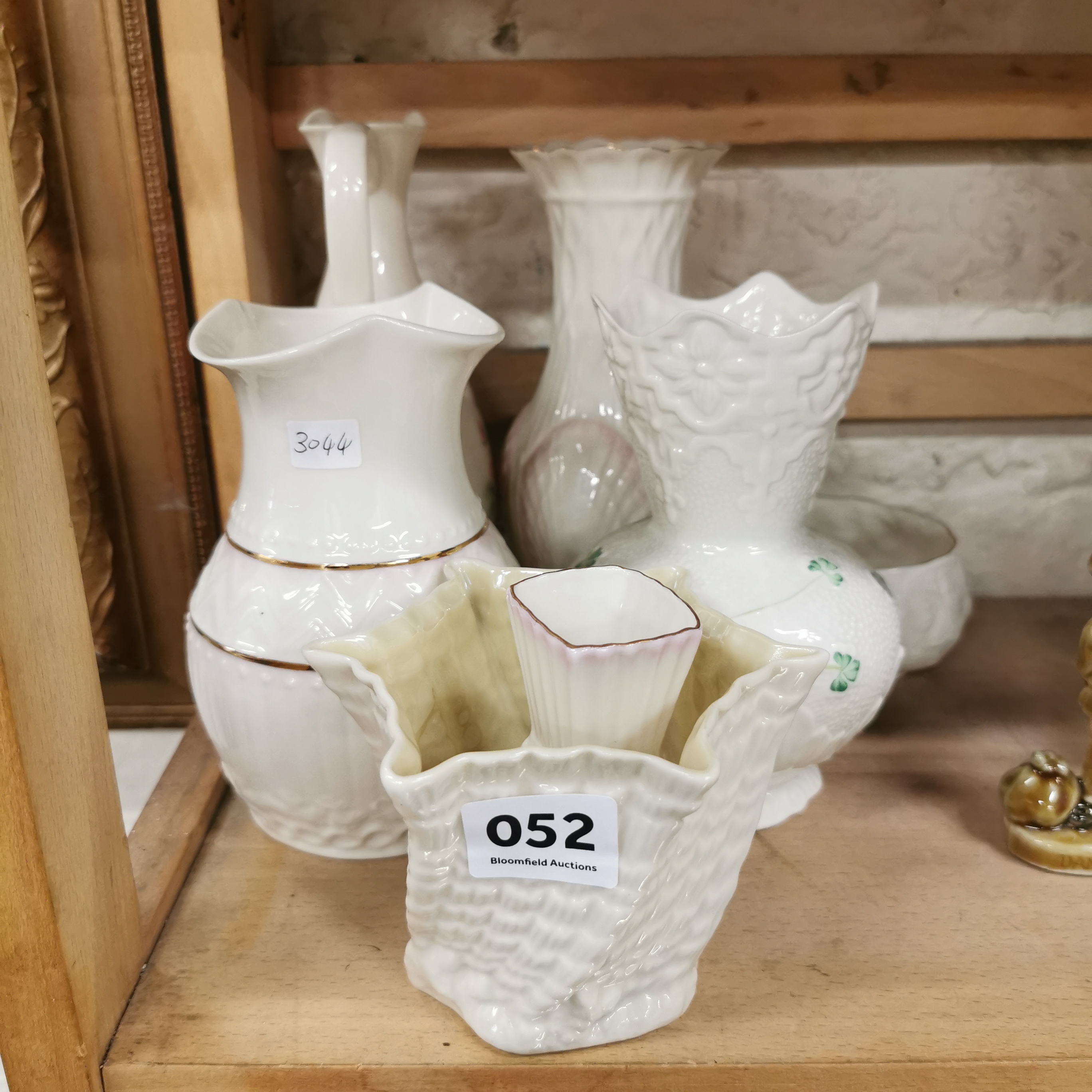 QUANTITY OF BELLEEK