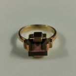 ANTIQUE 9CT GOLD (TESTS TO) RING