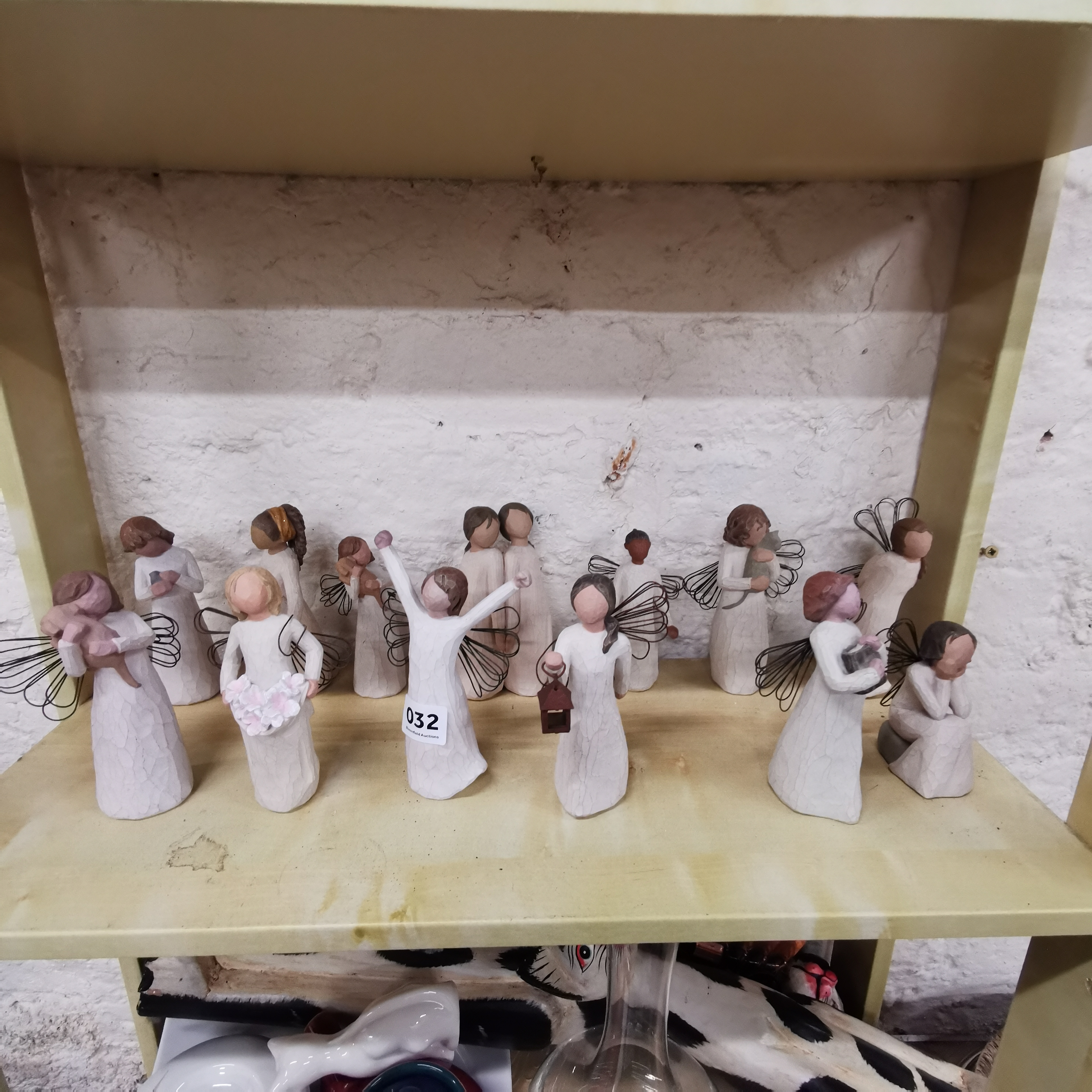 SHELF LOT OF WILLOWTREE FIGURES