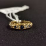 ANTIQUE 18CT GOLD SAPPHIRE & DIAMOND RING