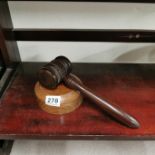 ANTIQUE WOODEN GAVEL