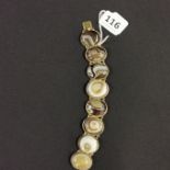 VICTORIAN GOLD (POSSIBLY 18CT) & CAUBAUCHON BANDED AGATE BRACELET