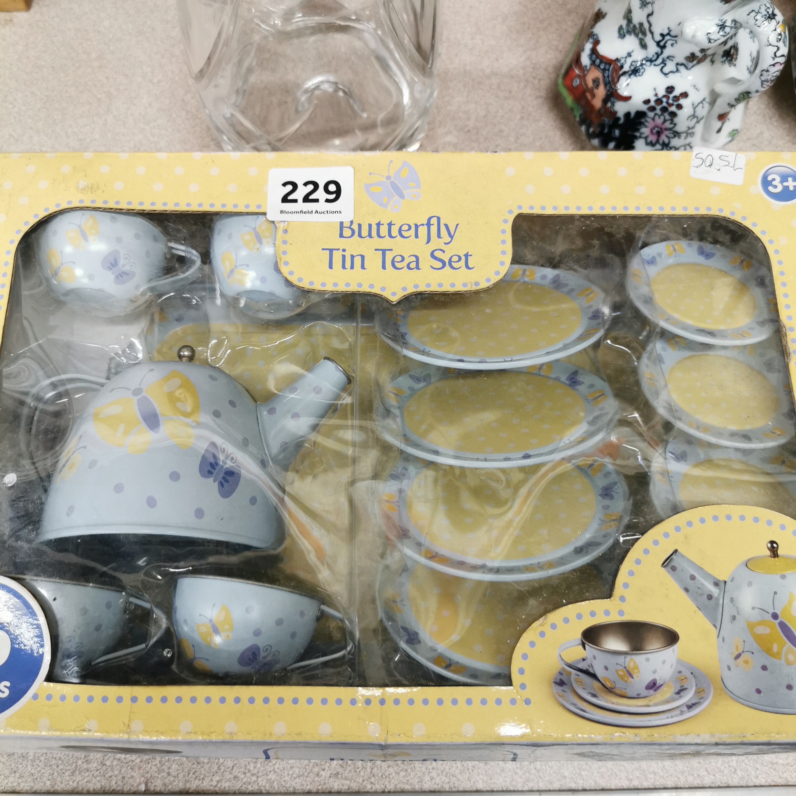 CHILDS TEA SET