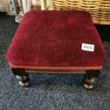 VICTORIAN FOOTSTOOL