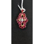 9CT GOLD GARNET SET PENDANT APPROX 5.2 GRAMS