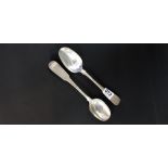 2 IRISH SILVER STUFFING SPOONS DUBLIN CIRCA 1789 APPROX 104 GRAMS