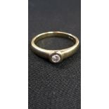 14CT GOLD DIAMOND SOLITAIRE RING APPROX 4 GRAMS
