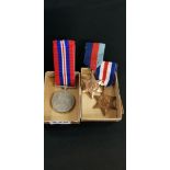 SET OF WW2 MEDALS IN ORIGINAL BOX