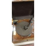 OLD GRAMAPHONE FOR DISPLAY ONLY