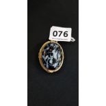 UNUSUAL VICTORIAN PINCHBACK BROOCH