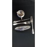 2 SILVER FORKS, SILVER HANDLED BUTTON HOOK, SILVER NAIL POLISHER IN CASE AND SILVER SALT WITH SPOON