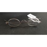 PAIR OF LATE GEORGE III STEEL LIBRARY TEMPLE SPECTACLES