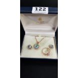 BOXED SET OF EARRINGS AND RING SET