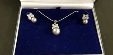 GREY PEARL AND CRYSTAL EARRING AND NECKLACE SET