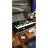 ELECTRIC ORGAN