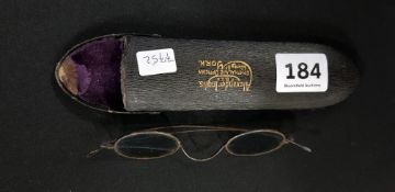 CASED PAIR OF GEORGE III TINTED LIBRARY TEMPLES