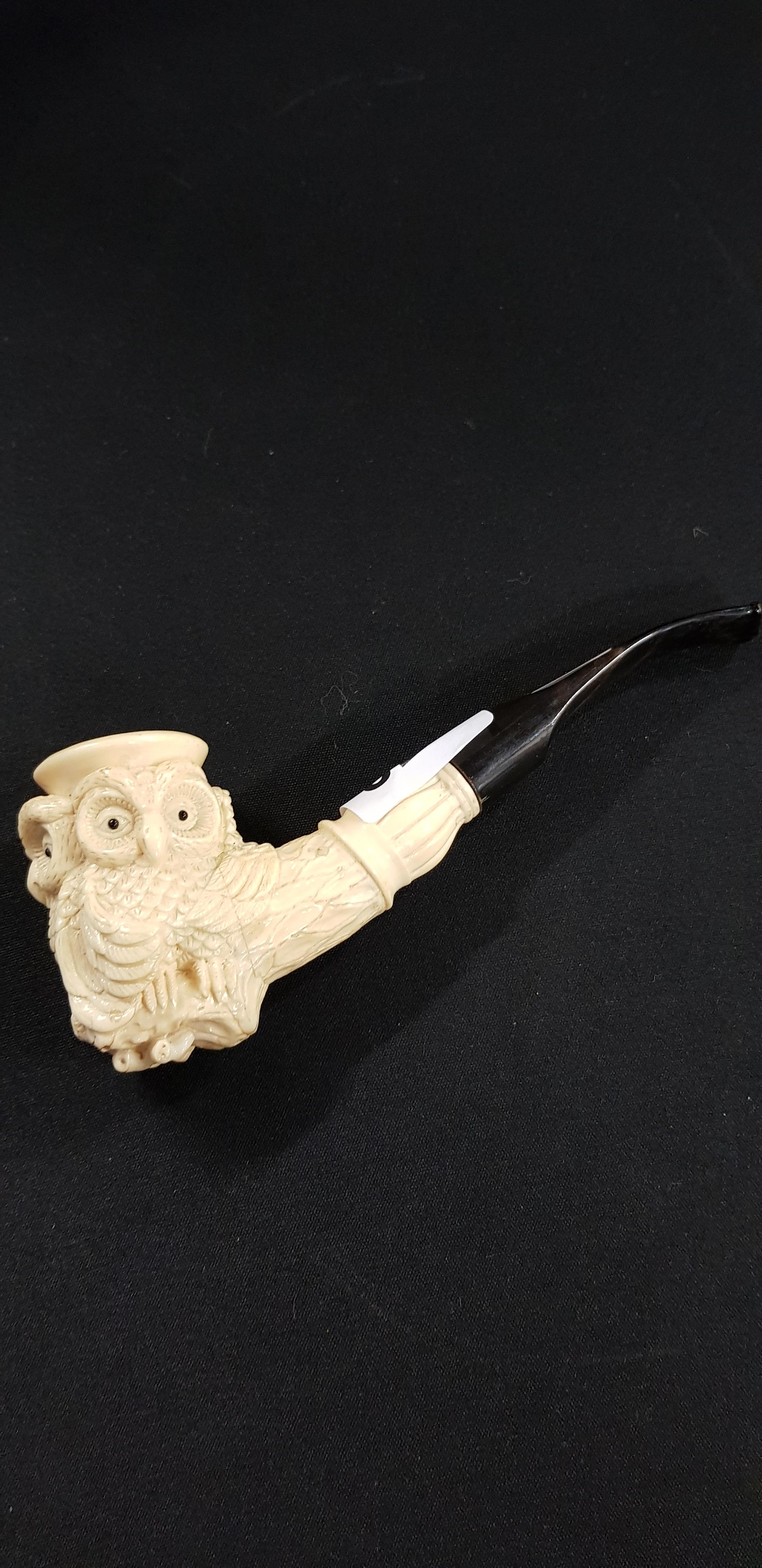 ANTIQUE ORIENTAL CARVED PIPE SIGNED