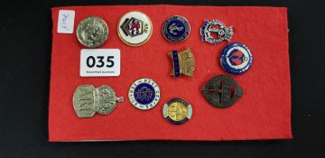 SHEET OF OLD COMRADE BADGES TO NAVY